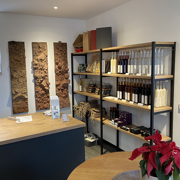 Weinregal, Vinothek, Ladenbau, Weinregal nach Maß